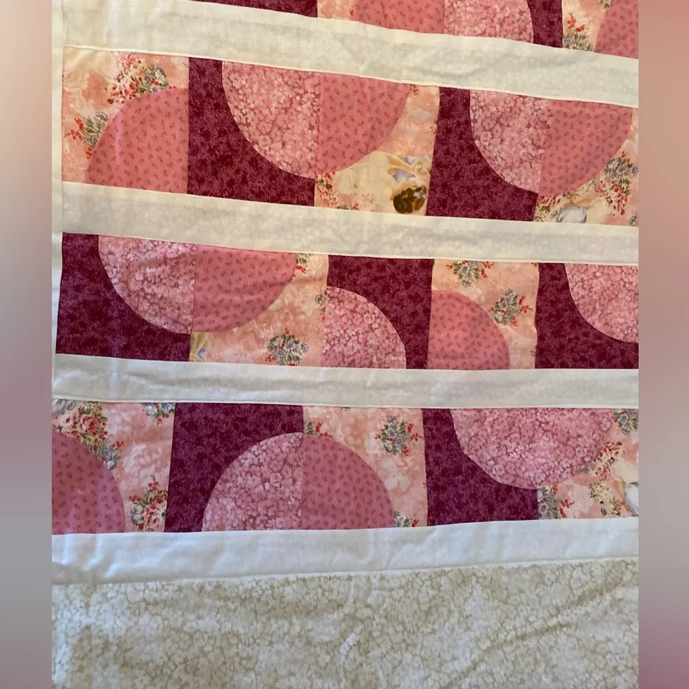Handmade Baby Quilt NWOT Baby Quilt, Lap Quilt, Crib Quilt,